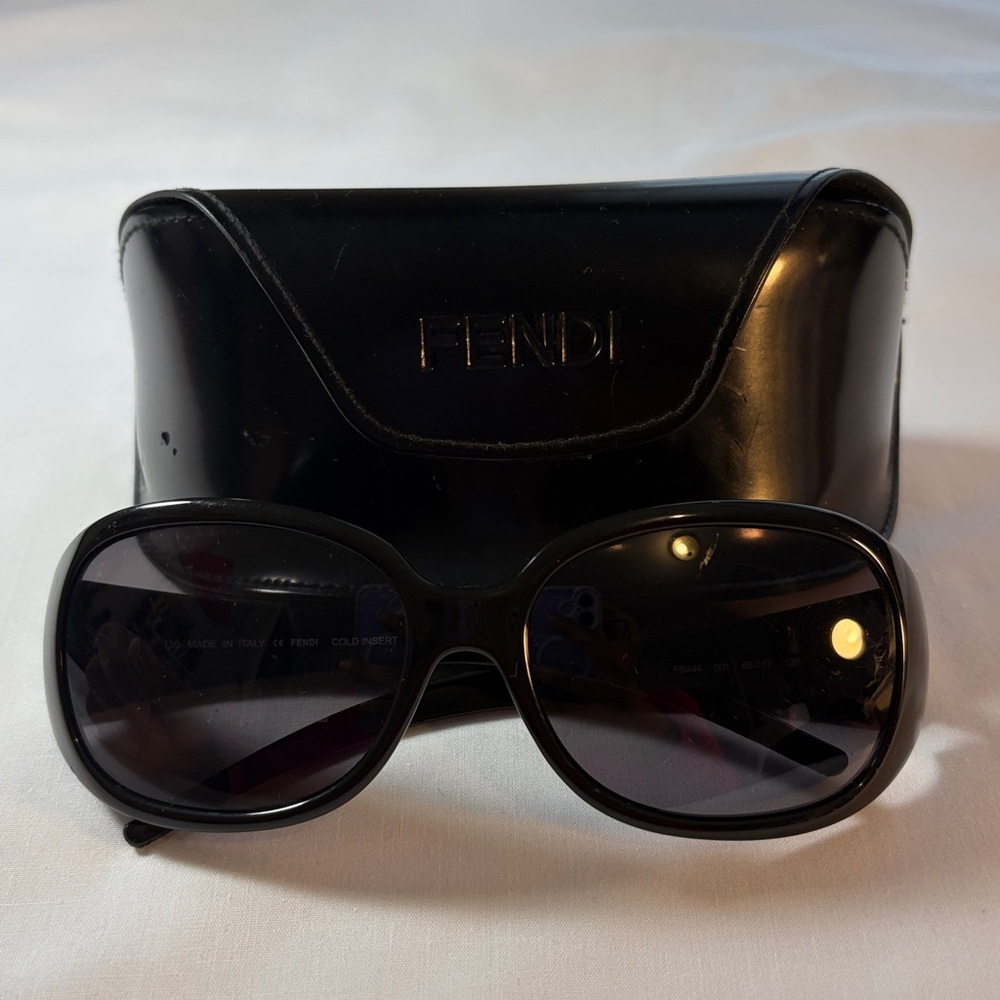 Authentic Fendi Sunglasses/Fendi Case!! - Picture 9 of 9